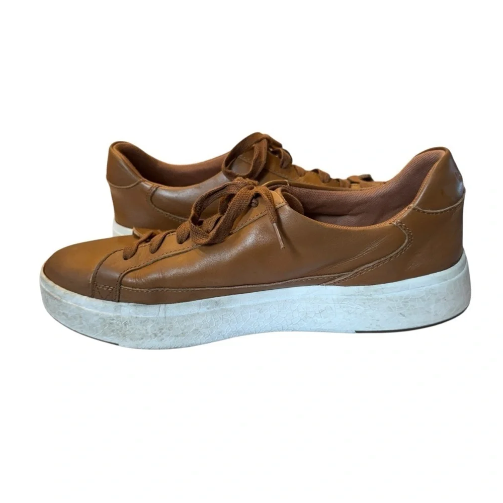 Kizik Vegas Hands Free Sneakers, M10.5/W12